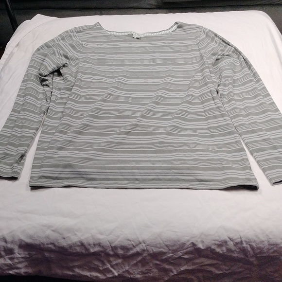 Orvis women's XL top - Picture 1 of 8